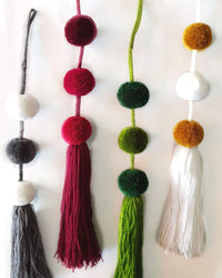 Pompons line of 3