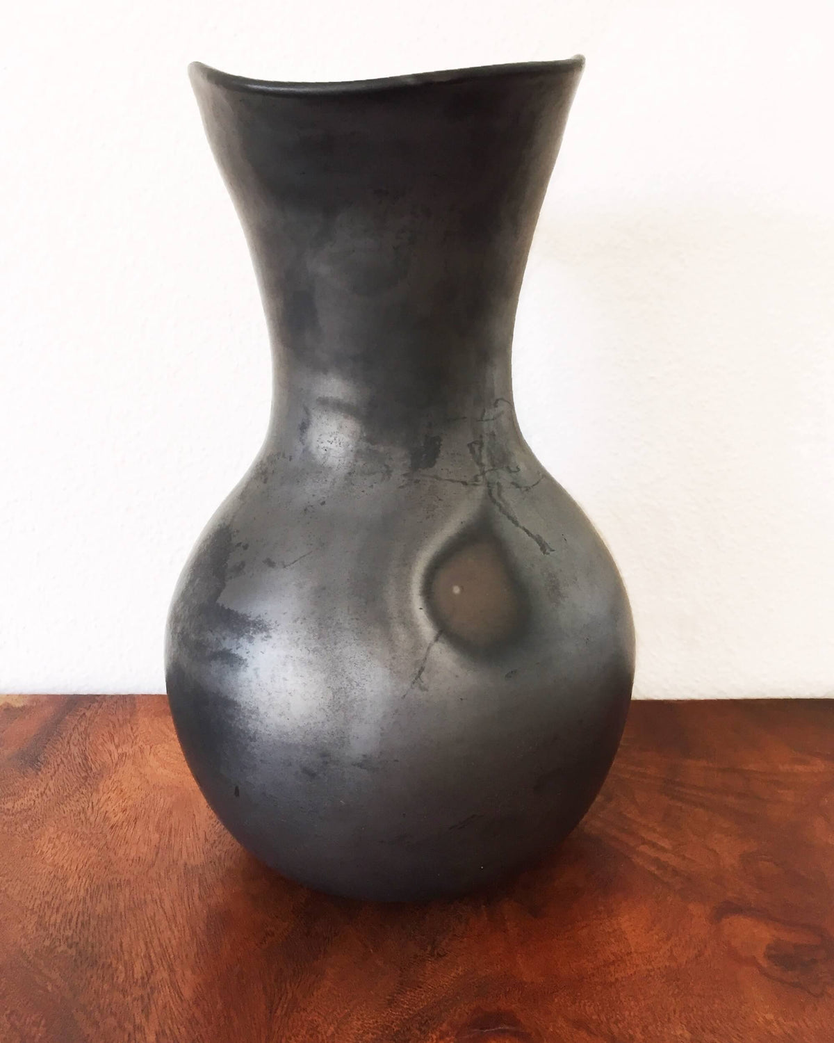 Side View of Bartolo flower vase
