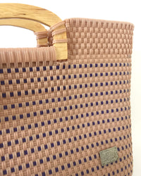 I-XU Wood Handle Tote bag in pink with blue detail view
