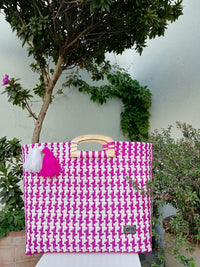 I-XU Unique Wood Handle Bag pink and white outdoor