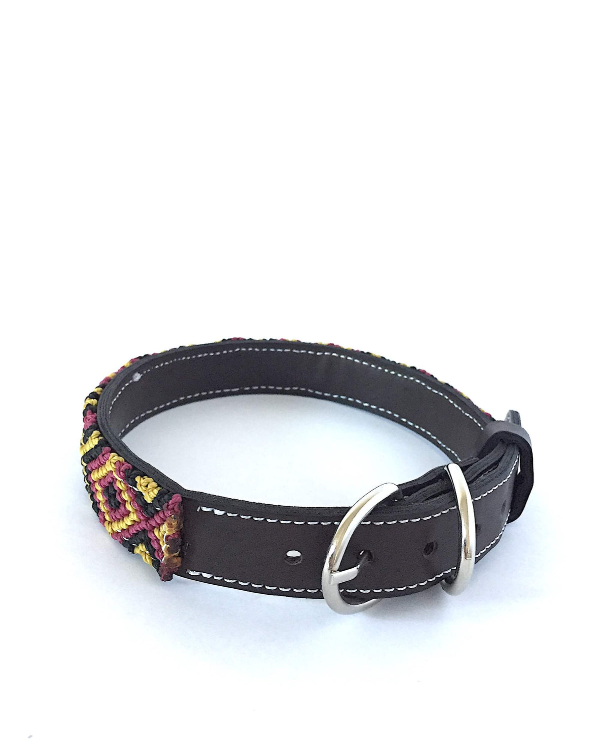 Makan Medium Size Dog Collar Black, Gold & Wine buckle view