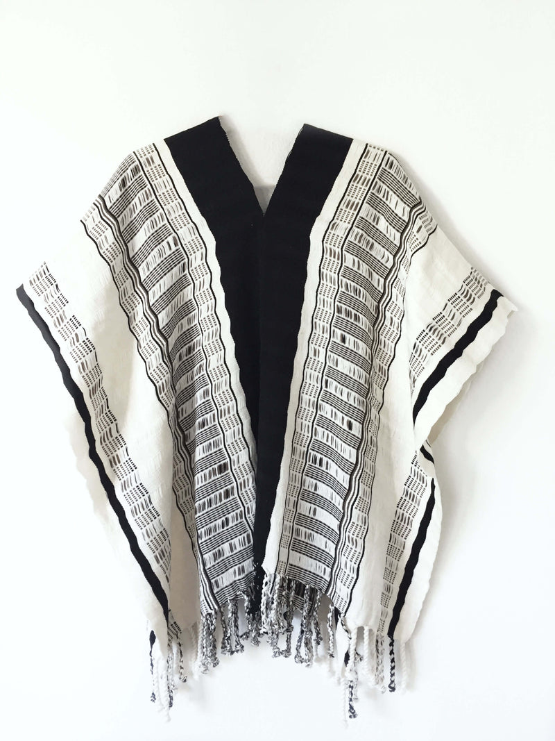 products/Taabal_Black_White_Poncho_front_position.JPG