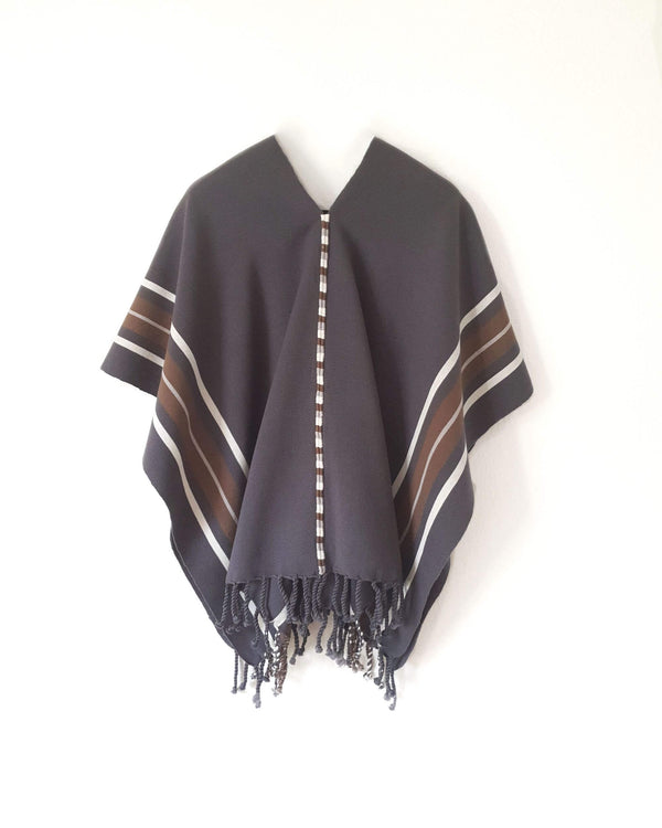 Taabal Classic Grey Poncho long position