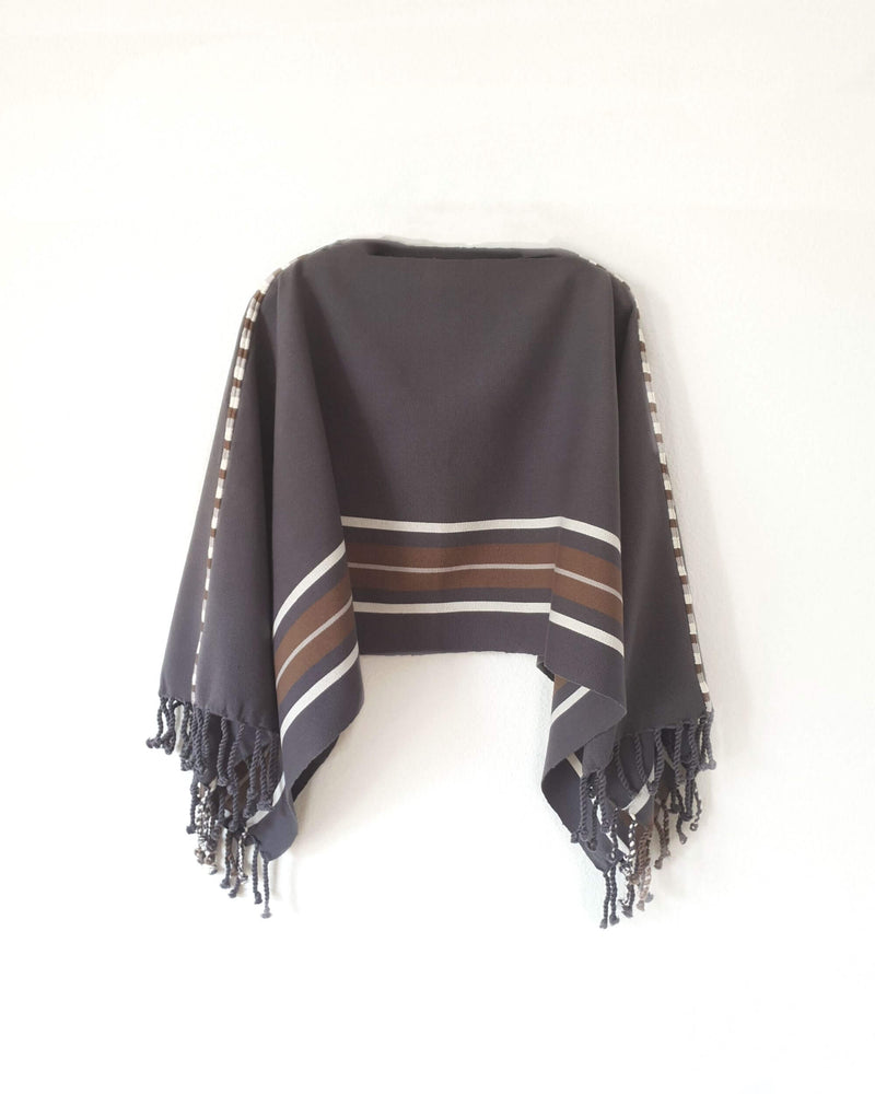 products/Taabal_Classic_Grey_Poncho_side_view.jpeg