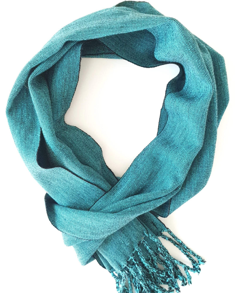products/handmade-scarf-turquoise.jpg